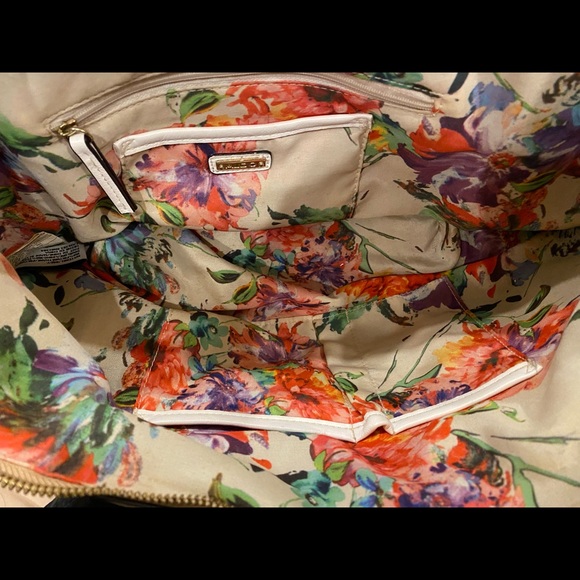 Large Aldo Purse - Picture 2 of 2